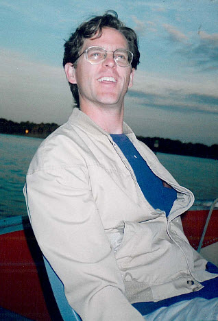 ROBERT CHARLTON MILLER has been missing from San Diego, CA since 1 Feb 1997 - Age 30.  He may have fallen overboard.